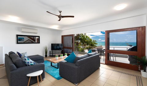 Absolute Airlie Central Airlie Beach - Tweed Heads Accommodation 4