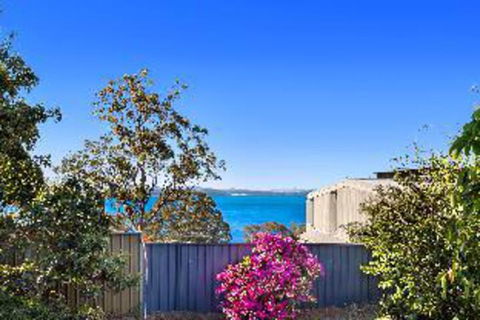 1 Bedroom House Government Road No. 102 PET FRIENDLY - Tweed Heads Accommodation 0