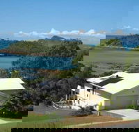 Hideaway Retreat Beach House with Pool - Tweed Heads Accommodation