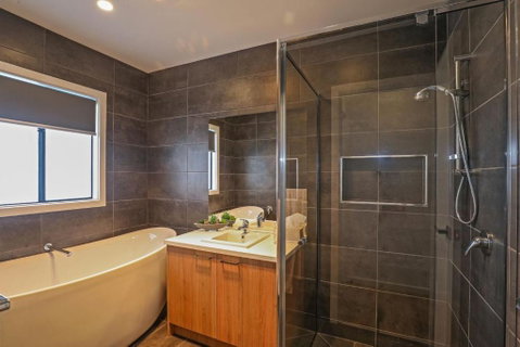 Coffs At Surf Beach Phillip Island - Tweed Heads Accommodation 3