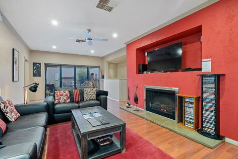 About Time Retreats Studio Seven - Tweed Heads Accommodation 1