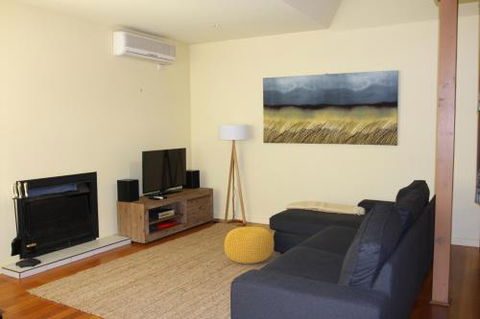 Charbella - Tweed Heads Accommodation 1