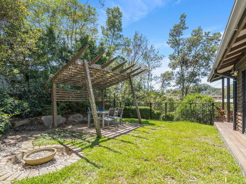Avoca Beach Living 84 Avoca Drive Avoca Beach - Tweed Heads Accommodation 4
