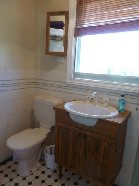 Lilys By The Lake Raymond Island Accommodation - Tweed Heads Accommodation 6