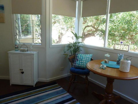 Lilys By The Lake Raymond Island Accommodation - Tweed Heads Accommodation 2