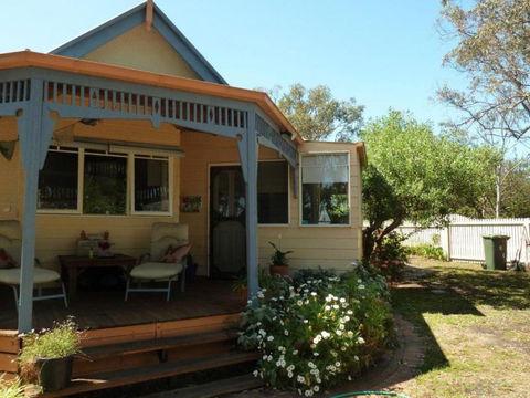 Lilys By The Lake Raymond Island Accommodation - Tweed Heads Accommodation 1