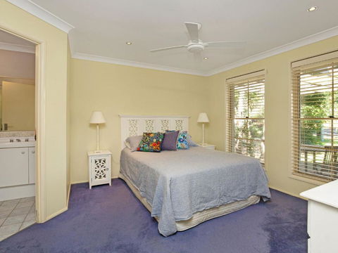 Pet Friendly Beach Home - Tweed Heads Accommodation 5