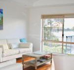 Riverside Views Hawks Nest - Tweed Heads Accommodation
