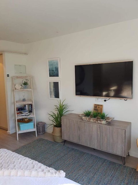 Cowes Partner Retreat Beachfront - Tweed Heads Accommodation 3