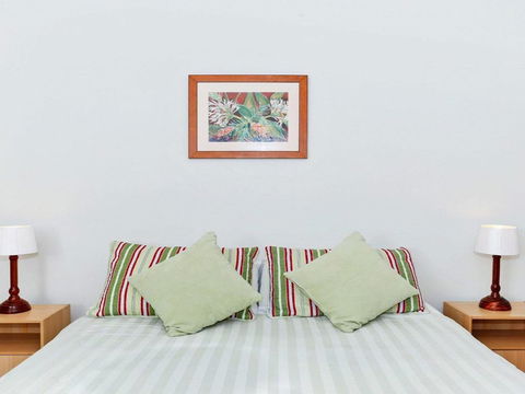 Surf Beach Views Quiet Position Close To Beach - Tweed Heads Accommodation 3