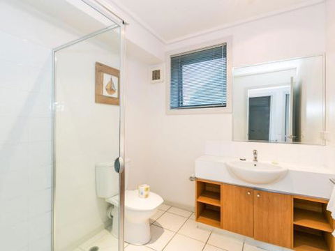 APARTMENT 10 PACIFIC APARTMENTS FREE WIFI! - Tweed Heads Accommodation 4