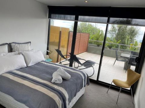 LORNE CHALET APARTMENT 36 Central Location - Tweed Heads Accommodation 4
