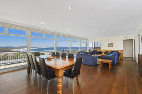 La Mer 19 Dulconghi Street - Tweed Heads Accommodation 1