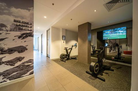 Above The Square On Hindmarsh Pool Gym Carpark - Tweed Heads Accommodation 5