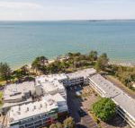 FAMILY ISLAND GETAWAY BEACHFRONT APARTMENT - Tweed Heads Accommodation