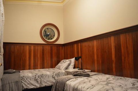 Gargoyle Lodge - Tweed Heads Accommodation 5