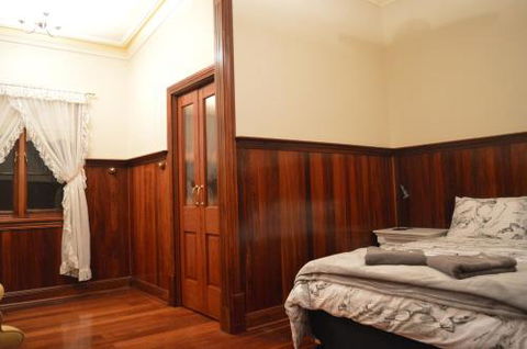Gargoyle Lodge - Tweed Heads Accommodation 0