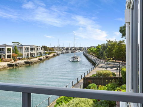 MARINA VIEW - Tweed Heads Accommodation 1