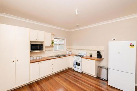 Kinross On Cox Sweet Neat & Simple + Wifi - Tweed Heads Accommodation 1