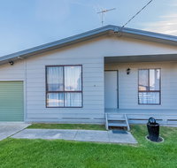 Family Home on 14 Lansell in Cowes - Tweed Heads Accommodation