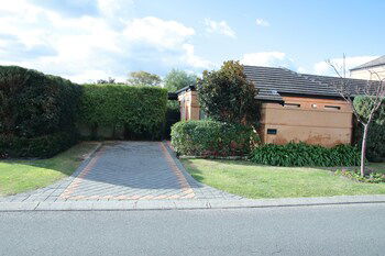 Azalea Villa - Tweed Heads Accommodation 2