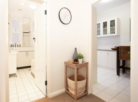 Art Deco Delight - Tweed Heads Accommodation 3