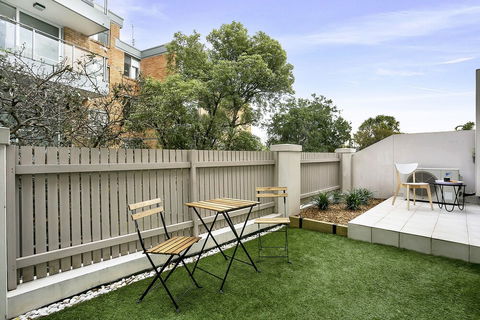 Contemporary Garden Apartment SINC1 - Tweed Heads Accommodation 4