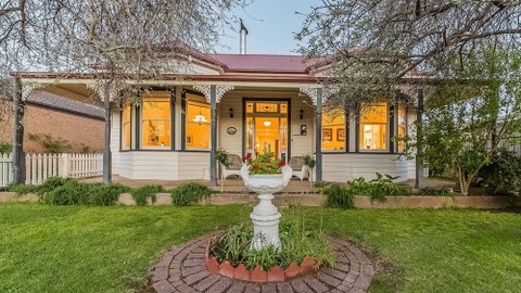 Federation At 3 Genesta In Cowes - Tweed Heads Accommodation 1
