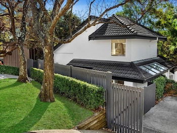 ALAN1 Leafy Tranquil Home - Tweed Heads Accommodation 6