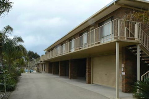 Allambi Holiday Apartments - Tweed Heads Accommodation 3