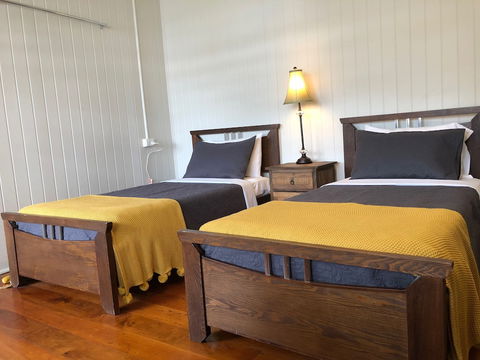 Five 3 Five - The Beachside Barracks - Tweed Heads Accommodation 5