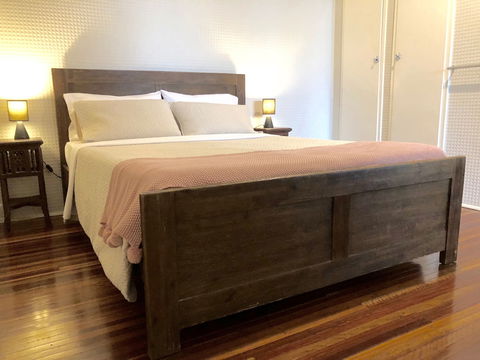 Five 3 Five - The Beachside Barracks - Tweed Heads Accommodation 4