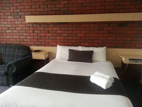 Big Valley Lakeside Paradise Motor Inn - Tweed Heads Accommodation 4