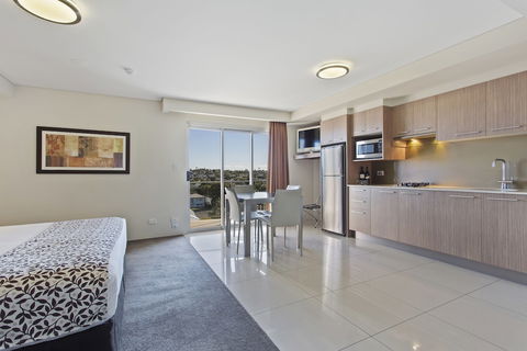 CBD Luxury Accommodation - Tweed Heads Accommodation 2