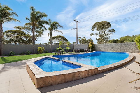 Adelaide Road Motor Lodge - Tweed Heads Accommodation 1