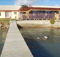Meningie's Waterfront Motel - Tweed Heads Accommodation