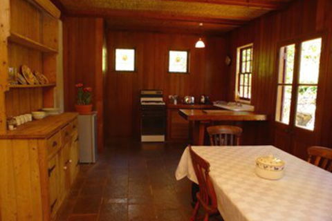 Hermitage Cottage - Tweed Heads Accommodation 4