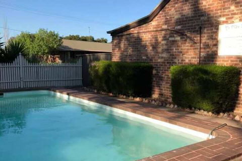 Olde Horsham Motor Inn - Tweed Heads Accommodation 3