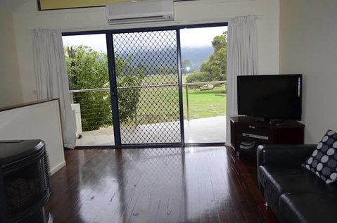 Halls Gap Escape - Tweed Heads Accommodation 1