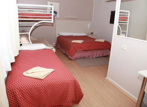 Hillview Motel - Tweed Heads Accommodation 5