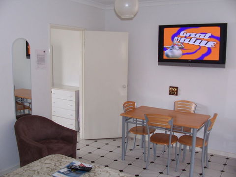 Clearwater Motel Apartments - Tweed Heads Accommodation 4