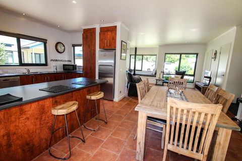 Avignon In Bright - Tweed Heads Accommodation 1