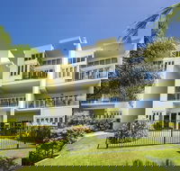 Beachside Apartment 10 - Tweed Heads Accommodation