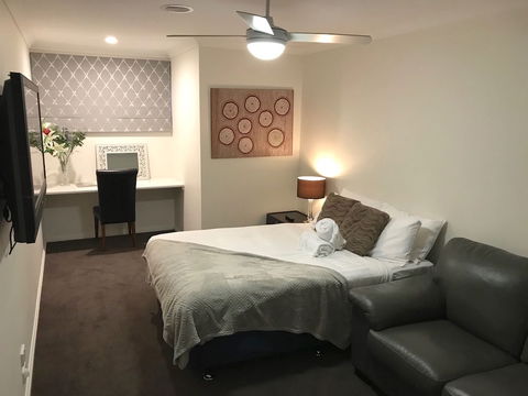 Rosanna Mansion - Tweed Heads Accommodation 5