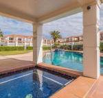 Breakers Block 1 unit 1 Pool in complex across the road from the beach - Tweed Heads Accommodation