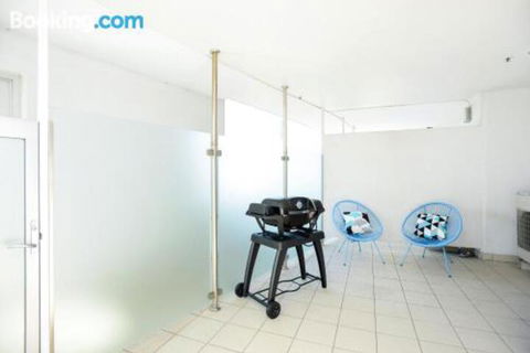 Bayline Beachfront Apartment No 4 - Tweed Heads Accommodation 5