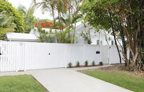 A PERFECT STAY Barrel & Branch Heart Of Town - Tweed Heads Accommodation 0