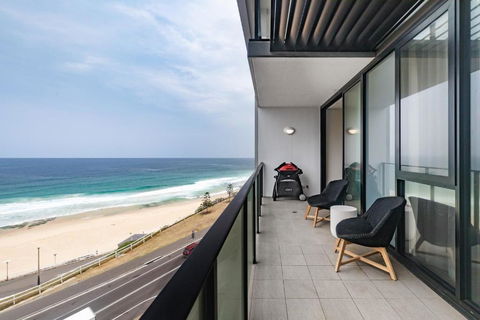 Luxury Beachfront Apartment In Newcastle - Tweed Heads Accommodation 4
