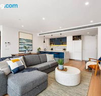 Luxe 101 at Martha Cove waterfront luxury on the marina walk to beach - Tweed Heads Accommodation
