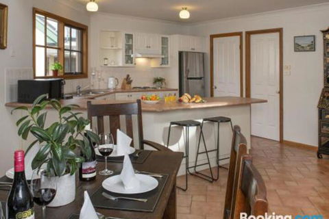 Cloud 9 Cottage Waves Walks & Welcoming - Tweed Heads Accommodation 0